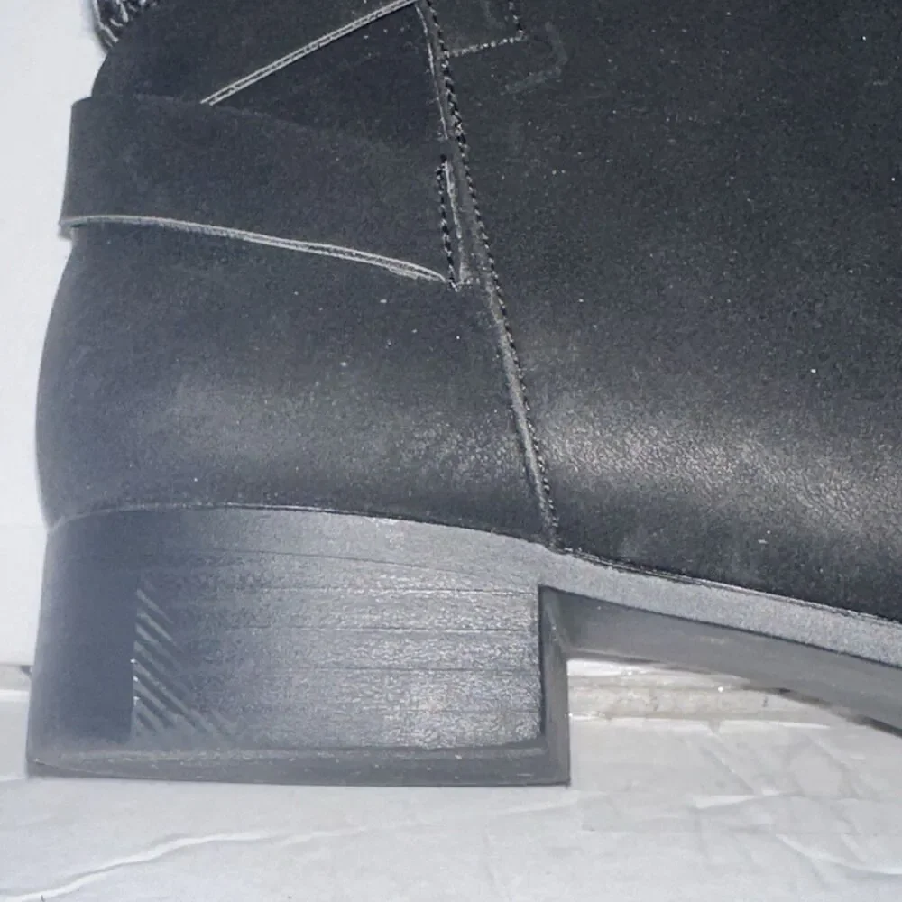Kaili Black Faux Leather Riding Boots‎ Criss Cross Detail Sz10